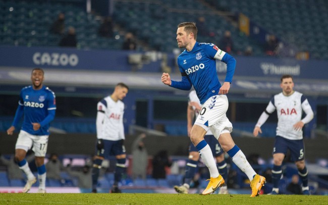 中国队在比 中国队在比